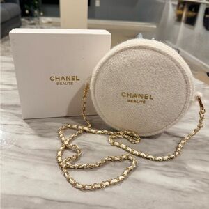 CHANEL Beauté Cream Round Bag with Gold Chain